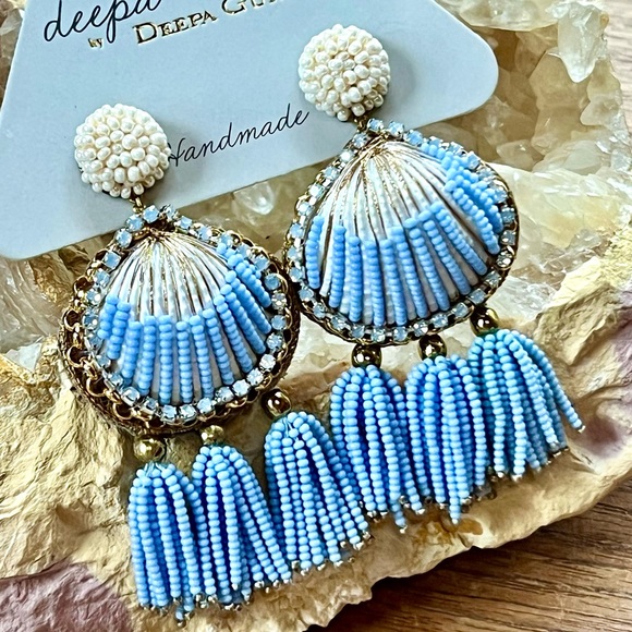 🌺🎉HP🎉🌺 NWT Deepa Gurnani Luxe Beaded Crystal Seashell Chandeliers - Picture 8 of 15